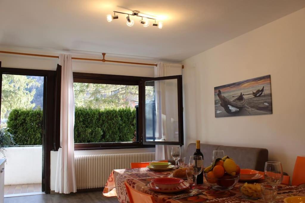 Fronte LagoResidencegarden, Moderno Appartamento Calceranica al Lago Esterno foto
